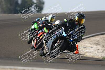 media/Nov-01-2025-TrackDaz (Sat) [[2b4d5192bc]]/B Group/1220pm (Turn 2 Outside)/